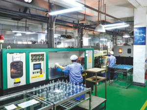 HGY150-V4 High-Efficiency 4-Station ISBM One-<b>step</b> Injection Stretch Blow Moulding <b>Machine</b> Automatic Precision PET Containers 5 - Product Image 6