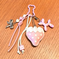 Romige grote aardbei grensoverschrijdende hit Miu-stijl zoete en coole charme accessoires meisjeshart tas hanger sleutelhanger