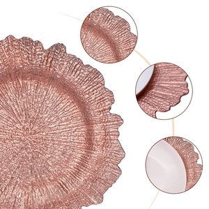 Piastre per caricabatterie in plastica floreale in oro rosa da 13 pollici - Product Image 1