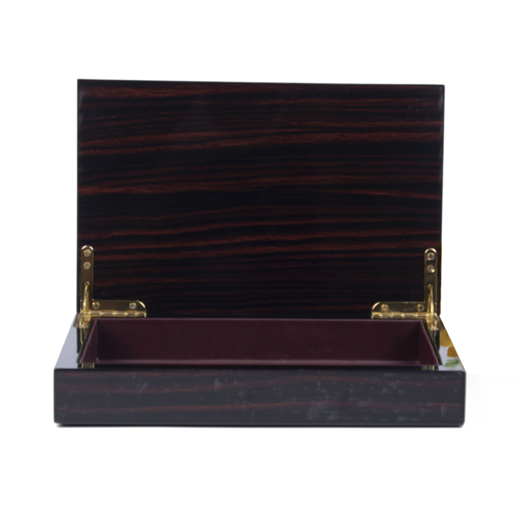 KSA Jeddah season Wholesale Custom Luxuray wooden box Packaging PU Interior Chocolates Box Gift