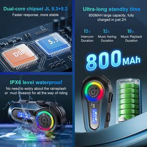 Auriculares Inalámbricos para Casco Popular Look Q08 MAX con Pantalla LCD, Intercomunicador Full Duplex de 300M para 2 Motociclistas - Product Image 4