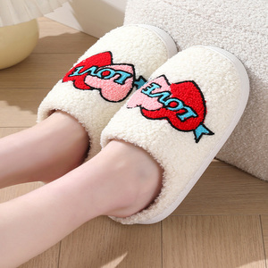 Hot Sell Slides Home Warm Smile Slipper Fur Slides Faux Fur Heart Slippers Women Shoes Family Plush Slippers Custom - Product Image 5