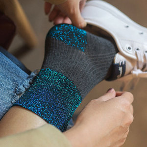 <span class=keywords><strong>Chaussettes</strong></span> mi-mollet respirantes et tendance pour femmes, en coton avec fils dorés et argentés, pour printemps et automne, <span class=keywords><strong>chaussettes</strong></span> à fils brillants effet oignon argenté - Product Image 1