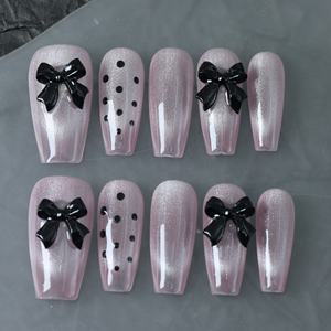 Prix d'usine, vente en gros : Faux ongles à presser faits main, couvrance totale, forme cercueil moyenne, effet œil de chat, motif papillon en acrylique de luxe - Product Image 1