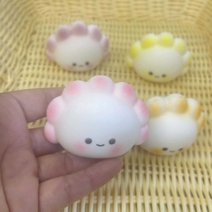 Juguete Blandito de PU con Forma de Dumpling, de Subida Lenta, Suave para Apretar, Antiestrés, Juguete Sensorial Kawaii con Forma de Comida - Product Image 3