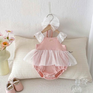 Tutina estiva <span class=keywords><strong>a</strong></span> triangolo con maniche <span class=keywords><strong>a</strong></span> volant in pizzo <span class=keywords><strong>a</strong></span> rete per neonate - Product Image 1