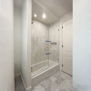 <span class=keywords><strong>Cabine</strong></span> <span class=keywords><strong>de</strong></span> <span class=keywords><strong>douche</strong></span> à vapeur sans cadre moderne personnalisable OEM ODM pour salle <span class=keywords><strong>de</strong></span> bain, <span class=keywords><strong>baignoire</strong></span>, porte <span class=keywords><strong>de</strong></span> <span class=keywords><strong>douche</strong></span> à charnières en verre <span class=keywords><strong>de</strong></span> sécurité transparent - Product Image 2