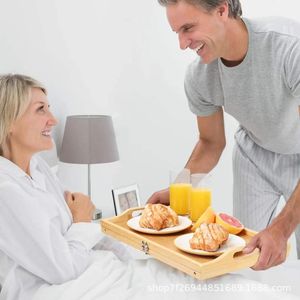 Table de petit-déjeuner pliable en bois Yilan avec plateau, table portable pour lit et canapé, pour servir les aliments - Product Image 3