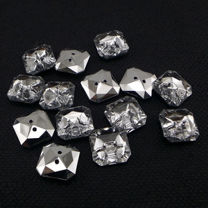Nút Trang Trí Acrylic Tinh Thể Hình Vuông Trong Suốt Tùy Chỉnh Hai Nút Kim Cương Mắt Bán Buôn - Product Image 6