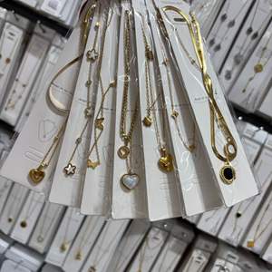 A partir de 0,89 $ : boucles d'oreilles de luxe en acier titane pour femmes, collier de perles naturelles, bracelet de grande marque, vente en gros - Product Image 4