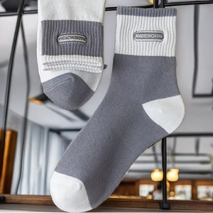 Men's Casual Mid-Length Knee <b>Socks</b> – Spring Summer Anti-Odor Anti-Slip Striped Pattern Custom Design Polyester/Cotton - Product Image 5