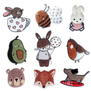 Patchs brodés en chenille avec motif d'animaux mignons et <span class=keywords><strong>de</strong></span> dinosaures, avec détails en paillettes, support thermocollant pour vêtements d'enfants, chapeaux, chaussures et sacs - Product Image 1