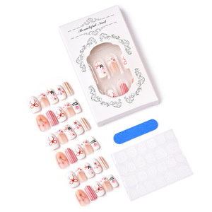 Faux ongles à presser courts carrés, motif nœud floral mignon, dégradé rose nude, <span class=keywords><strong>dentelle</strong></span> et cœur, peints à la main, style doux, pour <span class=keywords><strong>manucure</strong></span> quotidienne - Product Image 5