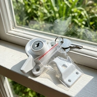 Cerradura Moderna de Aleación de Zinc con Llave para Ventana en Forma de Media Luna, Varios Colores Disponibles, Pestillo de Seguridad para Ventanas de UPVC, Herraje de Bloqueo para Guillotinas