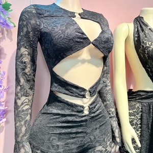 Ensemble deux pièces d'été décontracté pour <span class=keywords><strong>femme</strong></span> 2026 : <span class=keywords><strong>haut</strong></span> court à col rond et manches longues avec pantalon moulant en Spandex/Polyester, idéal pour les soirées - Product Image 2