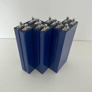 เซลล์ปริซึม 3.2V 10Ah ประสิทธิภาพสูง อายุการใช้งานยาวนาน ดีไซน์น้ำหนักเบา เหมาะสำหรับงานหุ่นยนต์ ชุดแบตเตอรี่ปรับแต่งได้ - Product Image 6