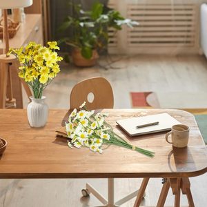 ดอกคาโมไมล์เดซี่จำลองสำหรับตกแต่งบ้านและงานแต่งงาน 6 ช่อ อุปกรณ์ DIY สไตล์สวน ของตกแต่งคริสต์มาส - Product Image 2