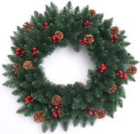 Offre Spéciale Couronne de Noël verte artificielle classique de 30 cm à vendre