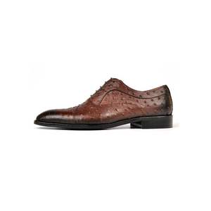 Zapatos de vestir y Oxfords de lujo, hechos a mano, con patrón en relieve, elegantes y modernos, ideales para oficinas, fiestas y bodas. - Product Image 4