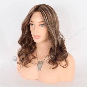 Elegante 16 pulgadas Beach Wave Caramel Latte Color Cabello europeo Seda Top Glueless Cap La mayoría de las pelucas de aspecto natural para adelgazar el cabello - Product Image 4