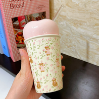 Mug à paille ou tasse en céramique motif ours floral de dessin animé mignon avec cuillère - Sûr pour les aliments, cadeau d'anniversaire ou souvenir pour filles