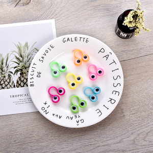 Petit anneau de grands yeux en plastique innovant de 32mm avec logo personnalisé Jouets classiques pour enfants certifiés EN71 Matériau PP 5 7 ans 5 - Product Image 6