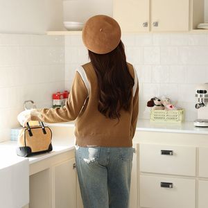 Suéter de punto grueso con bloques de color para mujer de Suzhou, negro y caqui, de algodón, talla grande, tipo jersey para capas, con etiqueta - Product Image 4
