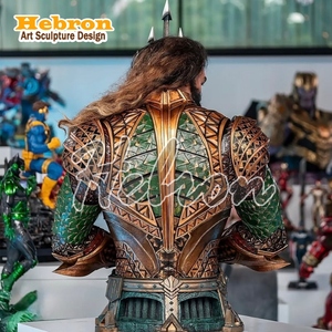 Statue de personnage <span class=keywords><strong>Aquaman</strong></span> de haute qualité à l'échelle 1/1, armure verte avec décorations dorées, implantation de cheveux en silicone, yeux en verre - Product Image 2