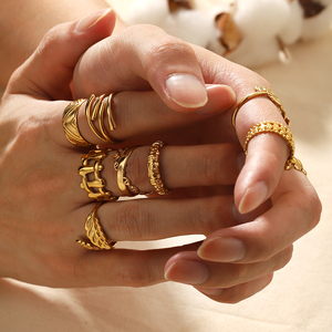 Anillos <span class=keywords><strong>de</strong></span> Dedo Geométricos Ajustables Abiertos <span class=keywords><strong>de</strong></span> Acero Inoxidable con <span class=keywords><strong>Baño</strong></span> <span class=keywords><strong>de</strong></span> <span class=keywords><strong>Oro</strong></span> <span class=keywords><strong>de</strong></span> 18K, Resistentes al Agua, Personalizados, Económicos y <span class=keywords><strong>de</strong></span> Bajo <span class=keywords><strong>Precio</strong></span> para Mujer - Product Image 1