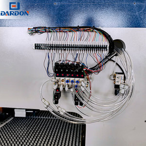 Presse à poinçonner CNC électrique automatique haute vitesse et haute précision pour tôles métalliques en acier - Product Image 3
