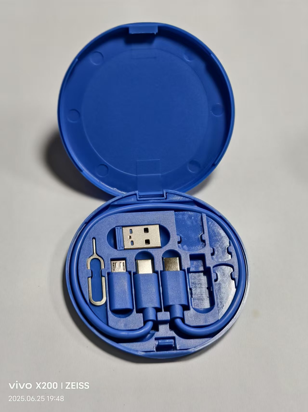 Blu