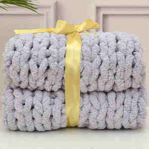 Manta de chenilla de punto grueso súper suave grande de lujo superventas tela de lana de estilo moderno - Product Image 2