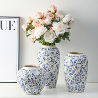 Hochwertiges Retro-Set im Neuen Chinesischen Stil: Blau-Weiße Porzellanvase Dreiteilig, Hergestellt in China, für Wohn- und Esszimmer, Blumenarrangement, Heimdekoration