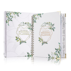 Agenda de Boda Personalizada con Tapa Dura de Papel Dorado Ecológico, Formato A5, Espiral, con Impresión Personalizada - Product Image 1