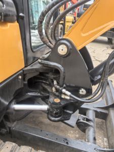 Mini-excavatrice Sany SY35U d'occasion à prix avantageux, moteur et boîte de vitesses en état de marche, fabriquée en Chine - Product Image 5