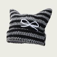 Nuevo Gorro de Invierno Tejido a Mano con Diseño de Pequeño Diablo, Gorro de Punto a Rayas con Orejas de Gato, Cálido y Moderno