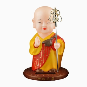 10.5*7.5*7.5ซม. ส่ายหัวพยักหน้าได้ตุ๊กตาพระพุทธรูปเล็กๆน้อยๆ<span class=keywords><strong>สามเณร</strong></span>พระภิกษุสงฆ์แสงอาทิตย์สำหรับตกแต่งรถบ้านสีฟ้าสีแดงสีเหลือง - Product Image 3