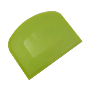 Herramientas para hornear de plástico PE coloridas incluye raspador para hornear, raspador para pasteles, cortador de masa para Fideos de arroz y harina para cocinar - Product Image 2