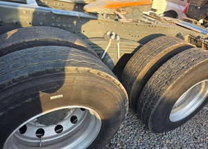 Camion tracteur Shacman Delong X5000 6x4 d'occasion en bon état, tracteur diesel fiable à vendre - Product Image 6