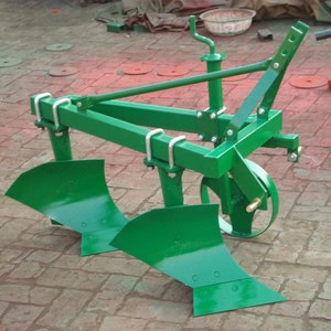 Arado para tractor 320, cultivador de labranza profunda con cuchillas de hierro fundido para uso agrícola - Product Image 1