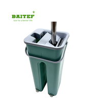 Seau de nettoyage d'eau en microfibres personnalisé OEM vadrouille plate rotative à 360 ° facile à nettoyer à la maison ensemble de seaux à poteau en acier pliable