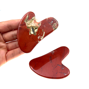 Пользовательский логотип красный яшпер Gua Sha камень для лица натуральный красный камень соскабливание массажный инструмент для традиционной акупунктурной терапии - Product Image 1