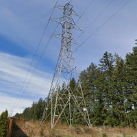 Tour de transmission en fer galvanisé de 25 mètres, tour en treillis d'acier autoportante de 20 mètres pour système de réseau électrique