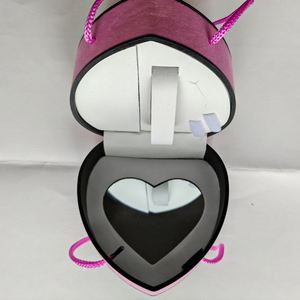 2025 boîte-cadeau d'anniversaire saint valentin Couple bijoux coeur boîte en forme de coeur emballage couverture boîte de rangement - Product Image 2