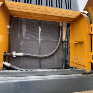 Excavatrice Hyundai 305LC-9T d'occasion de 30 tonnes avec moteur Cummins, chenilles longues, modèle 2024, puissance de 194 kW pour l'exploitation minière et les travaux de terrassement lourds - Product Image 5