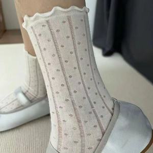 Calcetines de media pantorrilla de algodón con malla para mujer, calcetines holgados absorbentes del sudor con estampado de oso cereza para uso en verano - Product Image 2