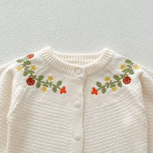 Ensemble printemps pour filles Angou, cardigan en tricot avec broderie de fraises, élégant <span class=keywords><strong>pull</strong></span> pour bébé <span class=keywords><strong>fille</strong></span> nouveau-né, cardigan - Product Image 3