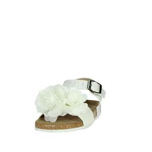 Sandalias para Niña Gaelle Paris, Blancas y Azul Claro, Planas con Detalle de Flor - Product Image 6
