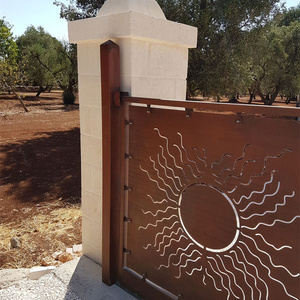 Porte décorative en acier corten avec motif soleil, idéale pour l'entrée de villa et de jardin - Product Image 5