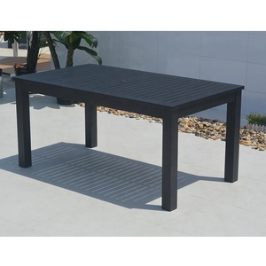 Table de jardin extérieure en aluminium noir pour restaurant, longue table à dîner avec trous pour parasol - Product Image 1